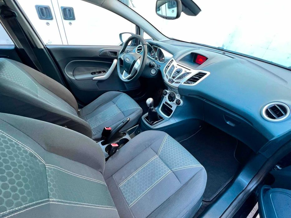 Ford Fiesta Titanium 1.6TDCI - 5 lugares