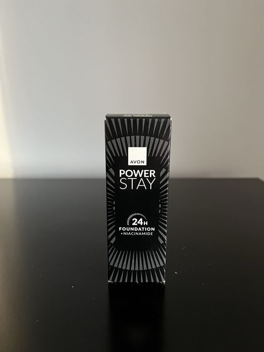 Avon Power Stay 24H Supertrwały podkład bronze