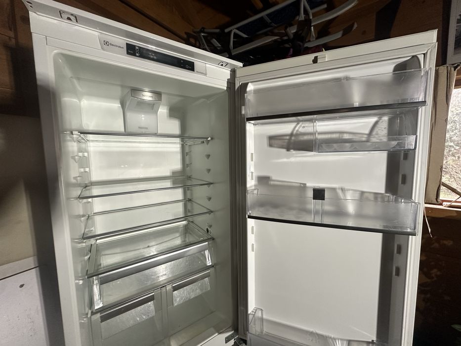 Lodówka Electrolux do zabudowy 177 cm