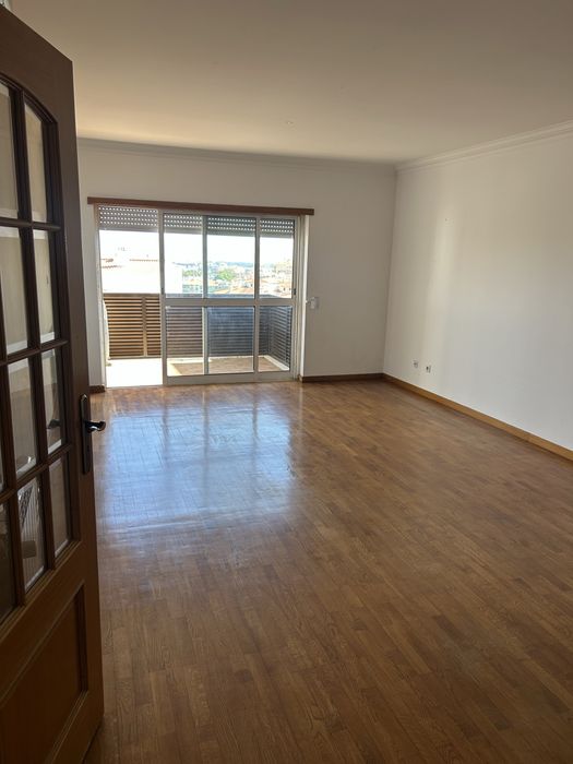 Quartos mobilados em Carcavelos
