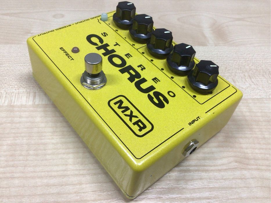 MXR Stereo Chorus 1979 ビンテージ 1979 MXR Stereo Chorus M134 #1 - Voicing & Audio Demo - YouTube