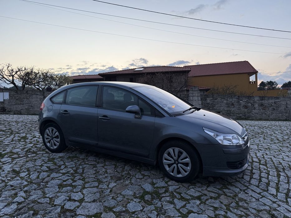 Carro Citroen C4