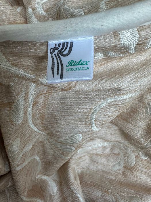 piekna narzuta na łóżko 200x220 plus falbana 45 cm