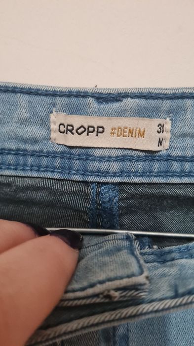 Krótkie spodenki jeansowe damskie r.M