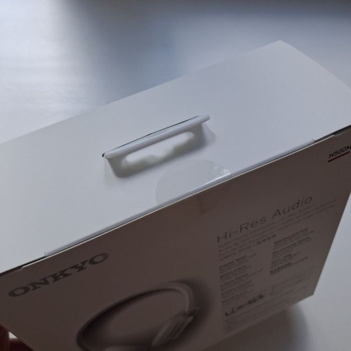 Продам навушники ONKYO H500M
