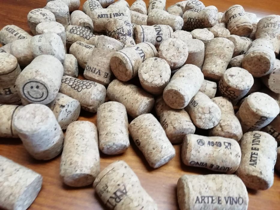 150 Cork Stoppers64584575632001121