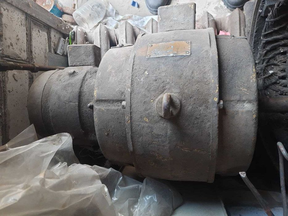 Генератор синхронный 4,5 кВА (3,6 кВт) трехфазный БМЗ-4,5.