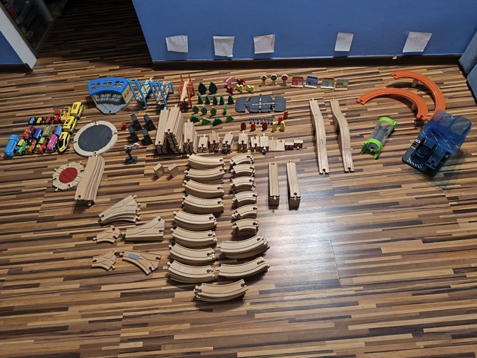 Tory kolejowe drewniane