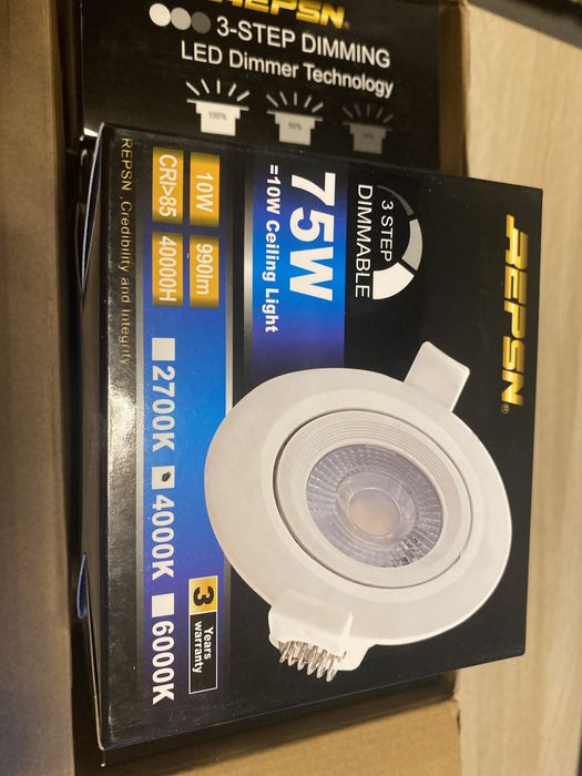 Lampa led wpuszczana w sufit 75W