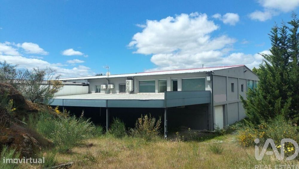 Hangar em Valpaços e Sanfins de 800,00 m2