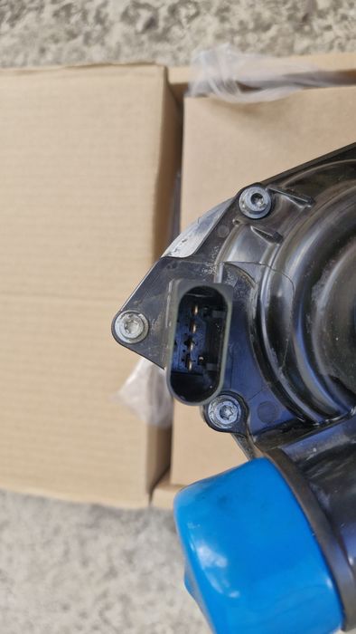 Помпа бмв е 70 3.0 si. N52B30