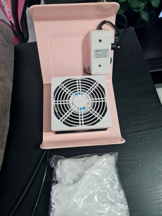 Aspirador unhas + mão de treino