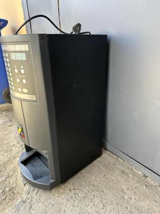 Продам кофемашину