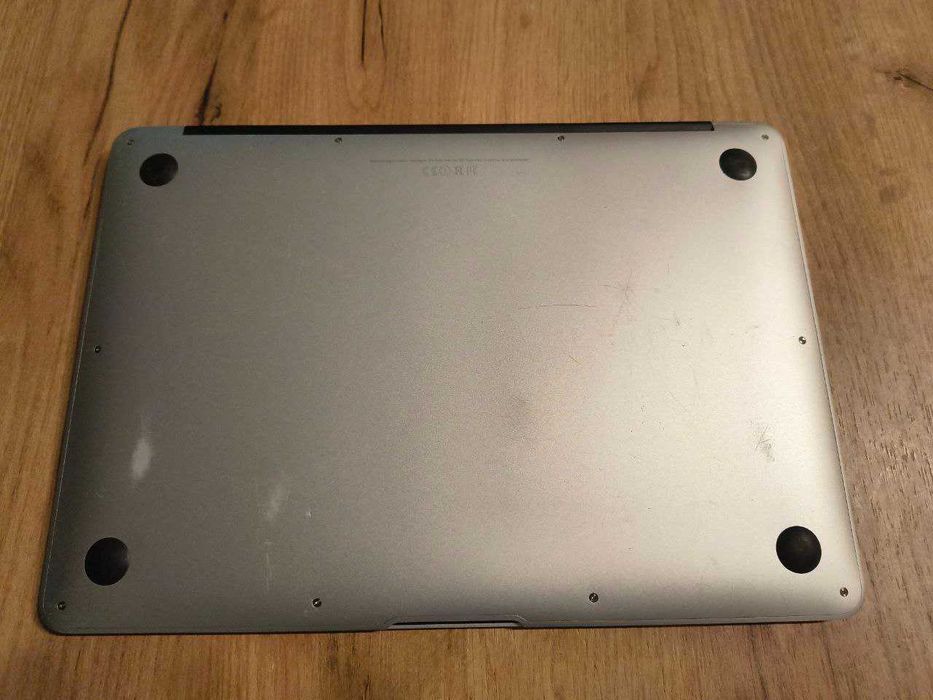 Macbook Air 2015 A1466, Core i5, 4GB DDR3, 128 GB HDD, Monterey