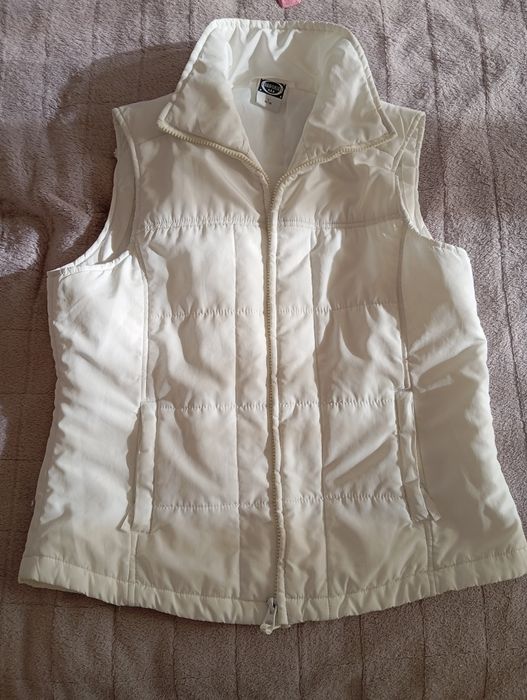 Жіночий верхній одяг