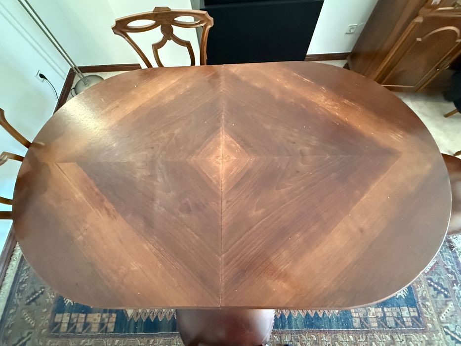 Mesa de jantar extensível para 8 lugares