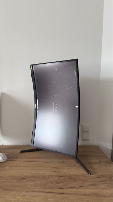 Ігровий монітор 27" Samsung  Odyssey G7 240 Гц