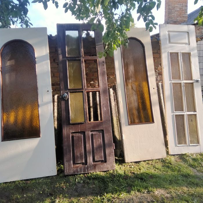Дерев'яні двері ,