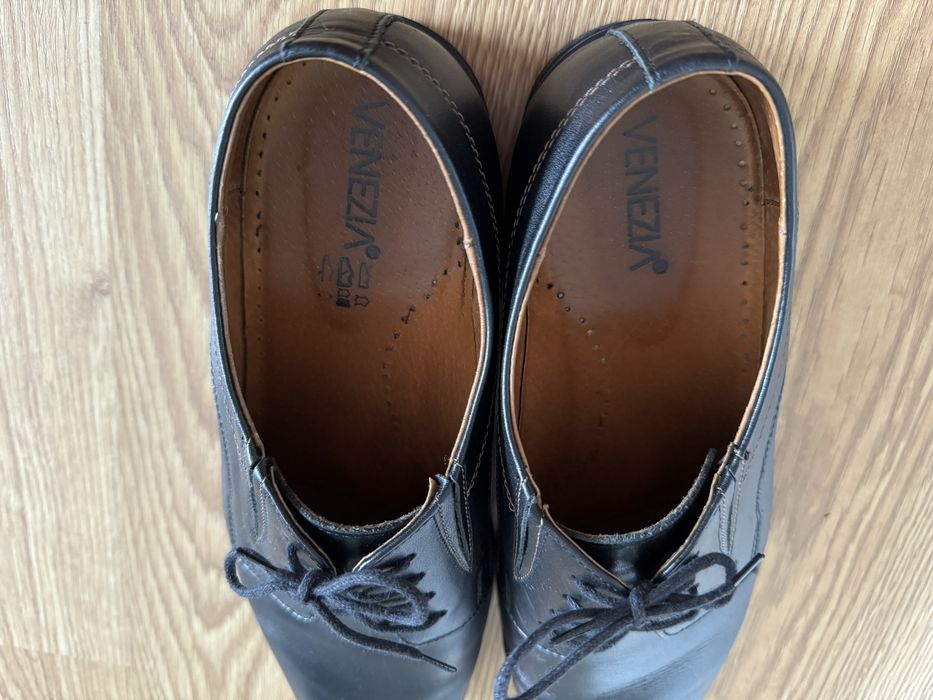 Venezia Buty męskie ze skóry naturalnej r. 43