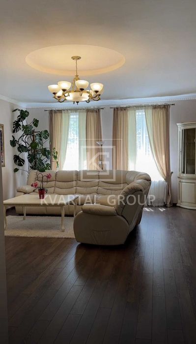 Продаж просторого будинку в лісовій частині міста. Терміново!