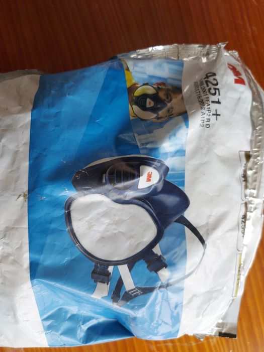 1 máscaras marca 3M referência 4251 + com filtros