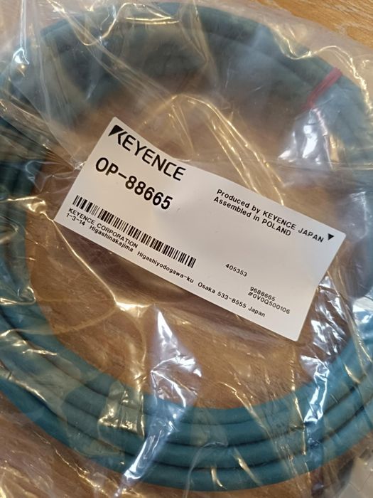 Kamera Keyence IV3-500CA komplet z okablowaniem