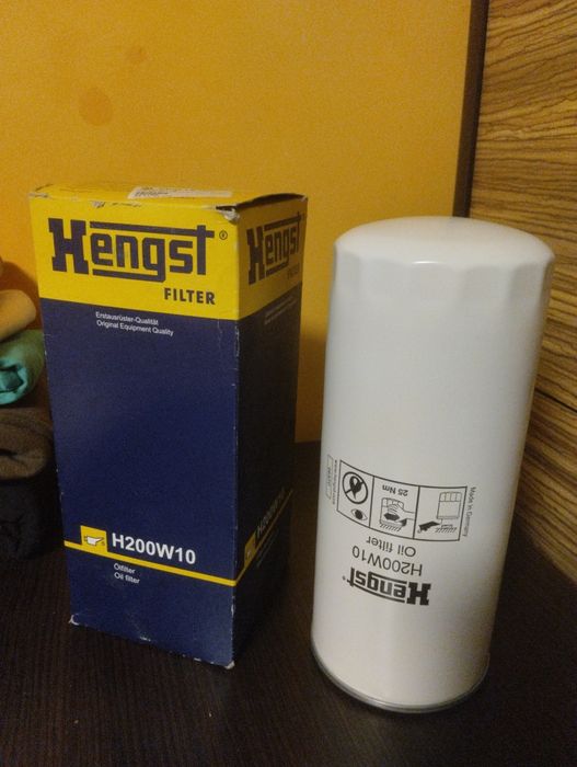Фільтр масляний RENAULT, VOLVO (TRUCK) Hengst H200W10 (H200W01)
