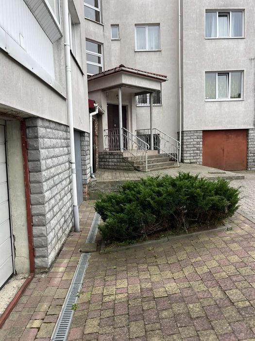 Оренда 3-кімнатної квартири м. Львів вул. Роксоляни