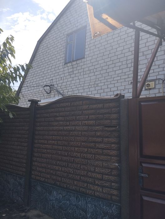 Продам  гарний Будинок у Нововодолазькому районі