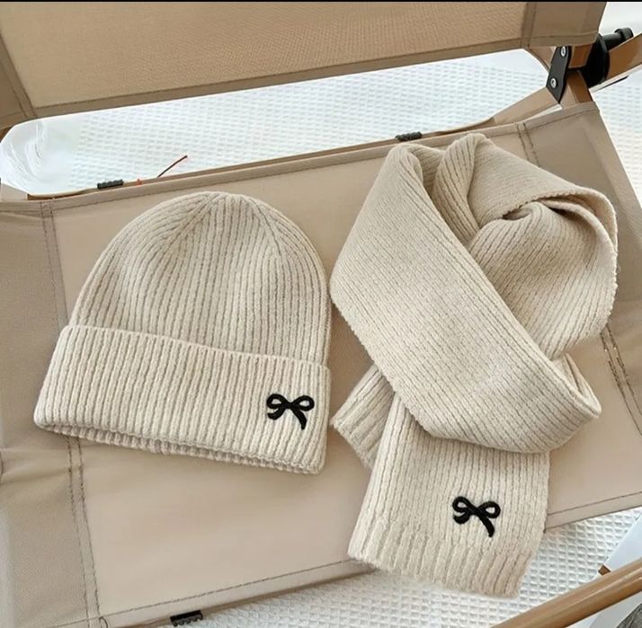 Nowy komplet czapka plus szalik kokardka od 4 do 12 lat