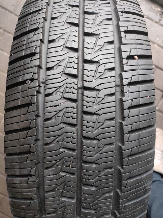 2x Continental Vancocontact 4Season 225/70R15C  2 sztuki całoroczne
