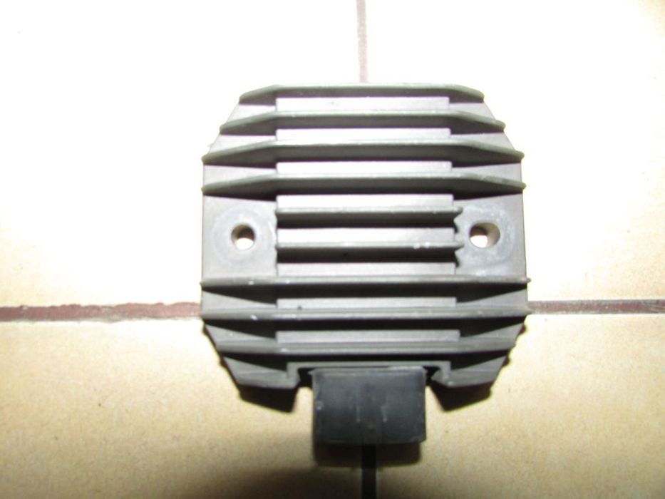 Yamaha BT 1100 Bulldog regulator napięcia