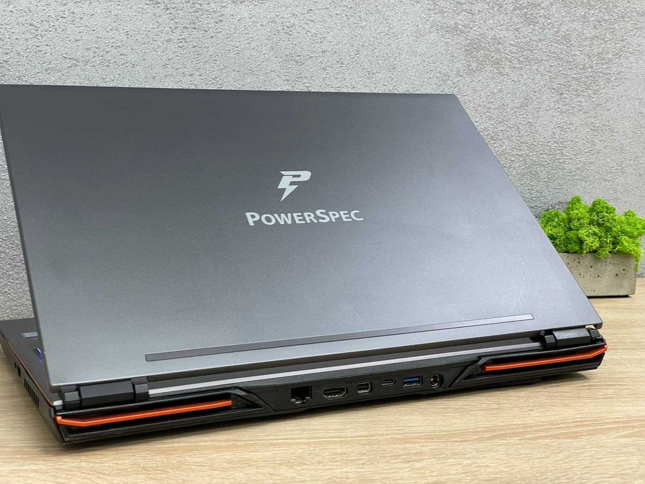 Ігровий PowerSpec 15.6 144Hhz/ Core I7-8750H/Rtx 2070/ 16/512 Ноутбук