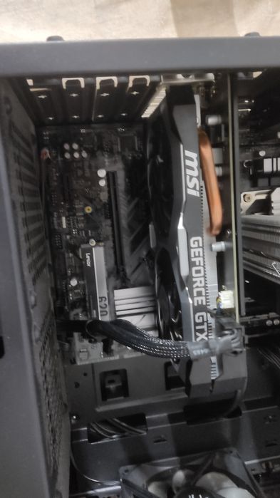 Komputer Windows 11 Home