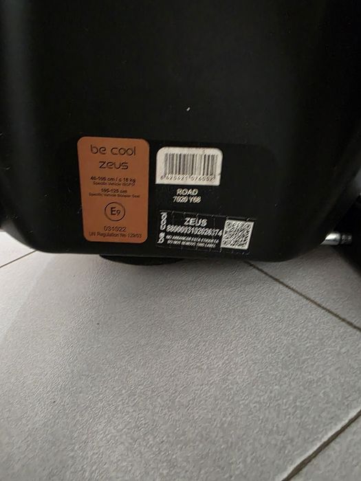 2 cadeiras c/ sistema Isofix da marca Be Cool