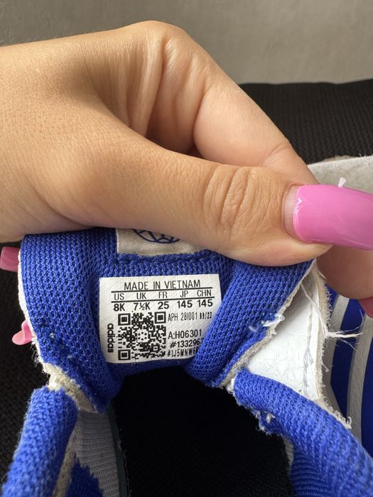 Кросівки adidas для хлопчика або дівчинки