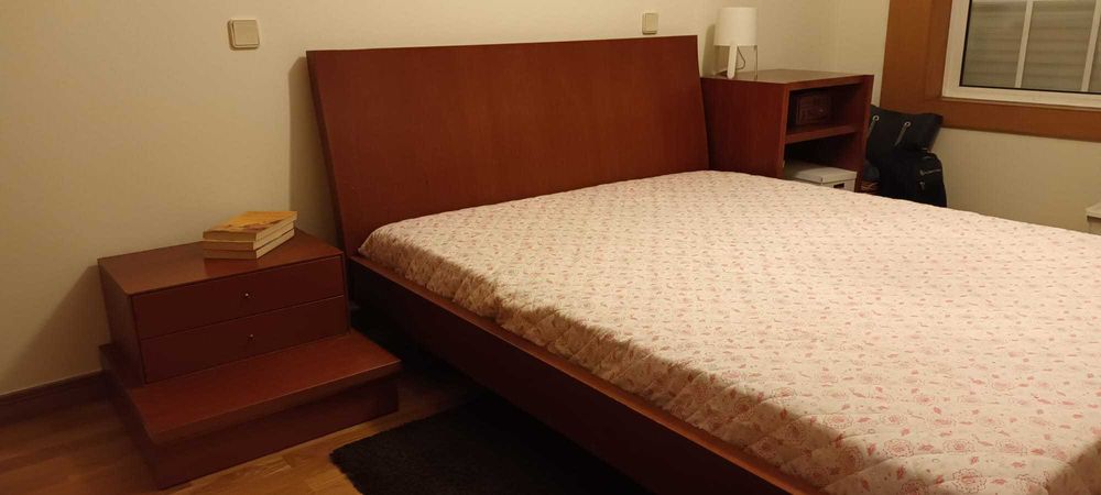 Cama de Casal (colchão incluído) + Gaveteiro + Móvel
