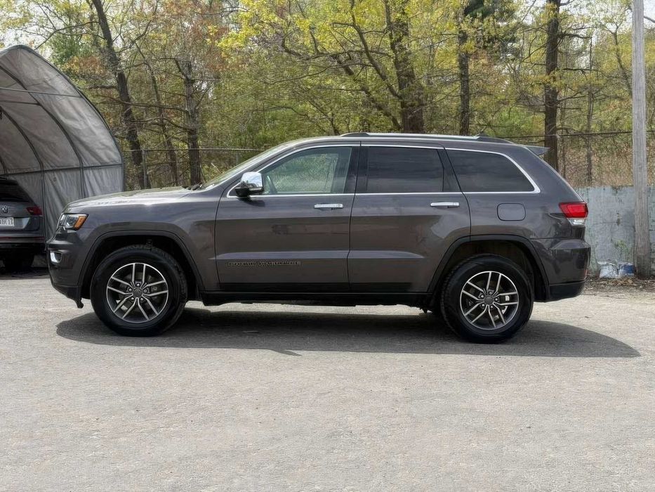 Jeep Grand Cherokee      2020