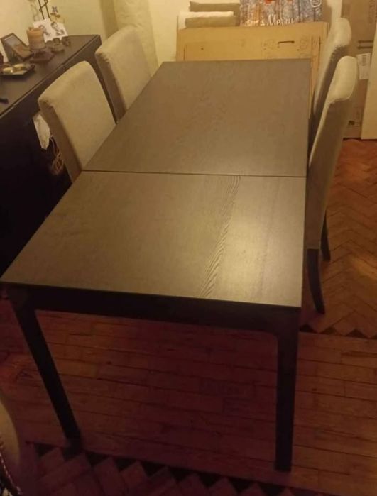 Mesa Ikea Ekedalen como nova e 4 cadeiras