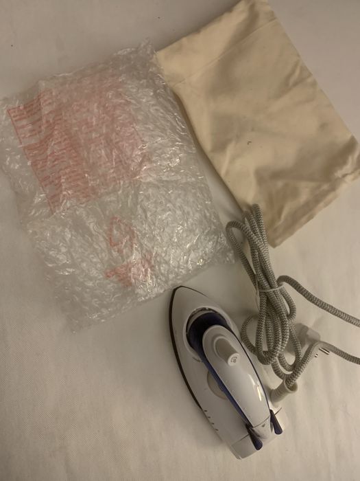 Ferro de engomar de viagem