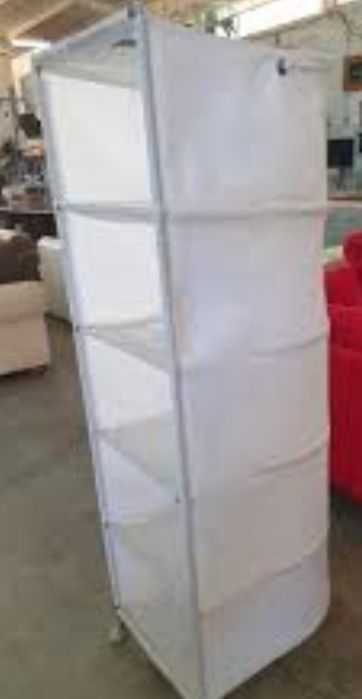 Roupeiro IKEA PS rodízios