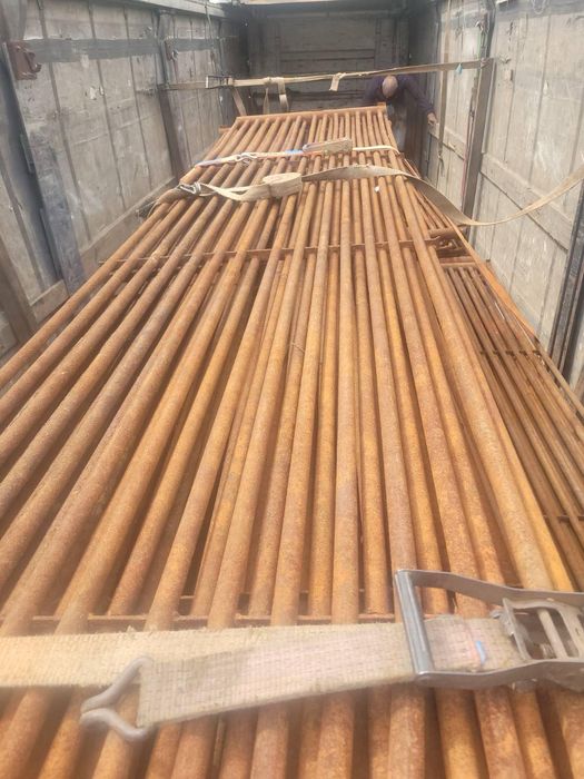 Продам трубу 28×4