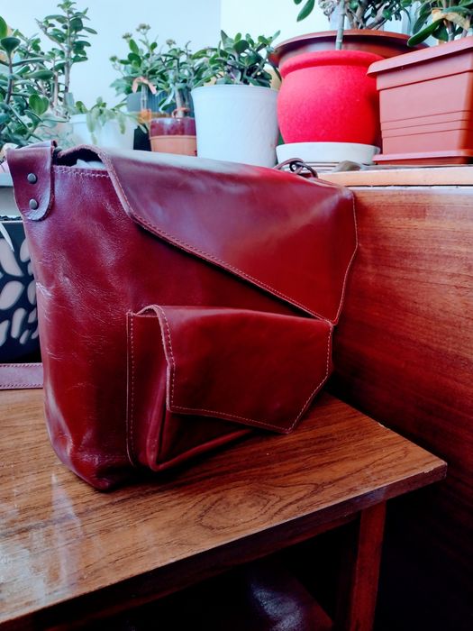 Сумка шкіряна жіноча на плече.
