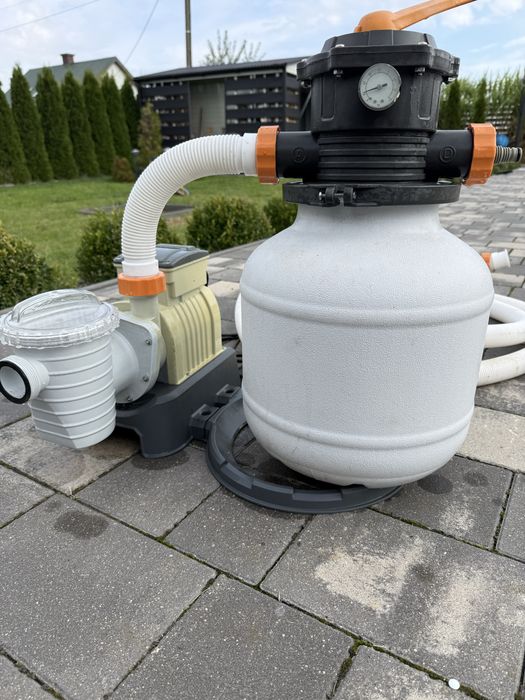 Pomap/filtr piaskowy Bestway 58499 o wydajności 8327 l/h.