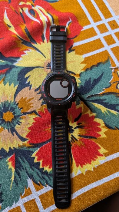 Garmin Instinct Esports