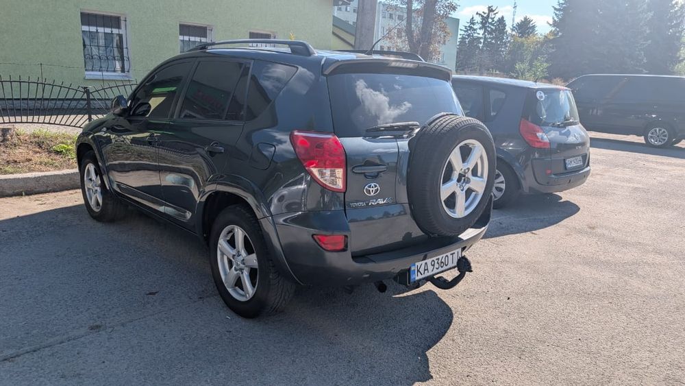 Toyota в хорошому стані