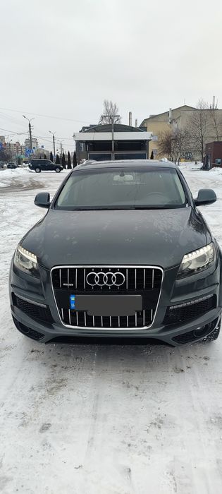 Продам Audi Q7 quattro