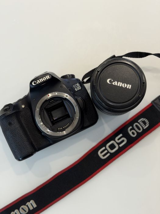 Продам фотоапарат Canon EOS 60D