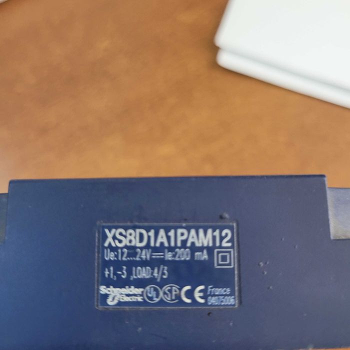 ІНДУКТИВНИЙ датчик osiprox XS8D1A1PAM12 Telemecanigue Шнайдер Електрик
