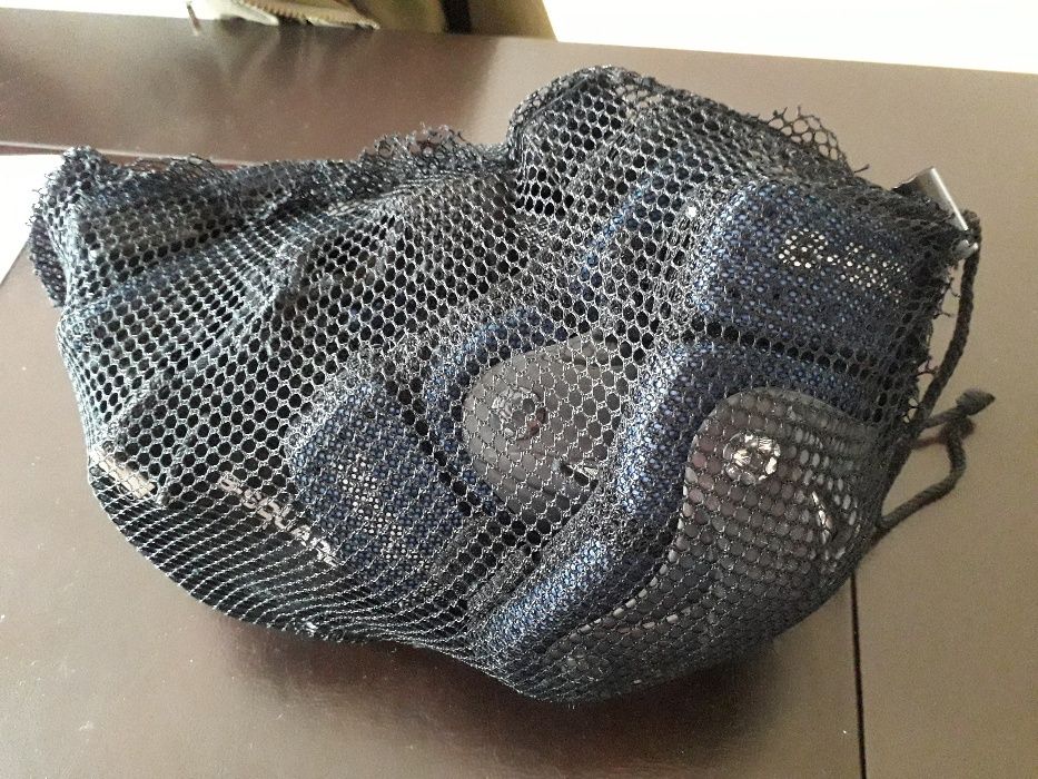 Patins em linha, nº 34+protecções cotovelos, joelhos e punhos